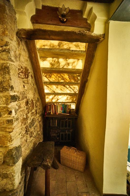 Sotto Il Castello Bed and Breakfast Trebiano Eksteriør billede